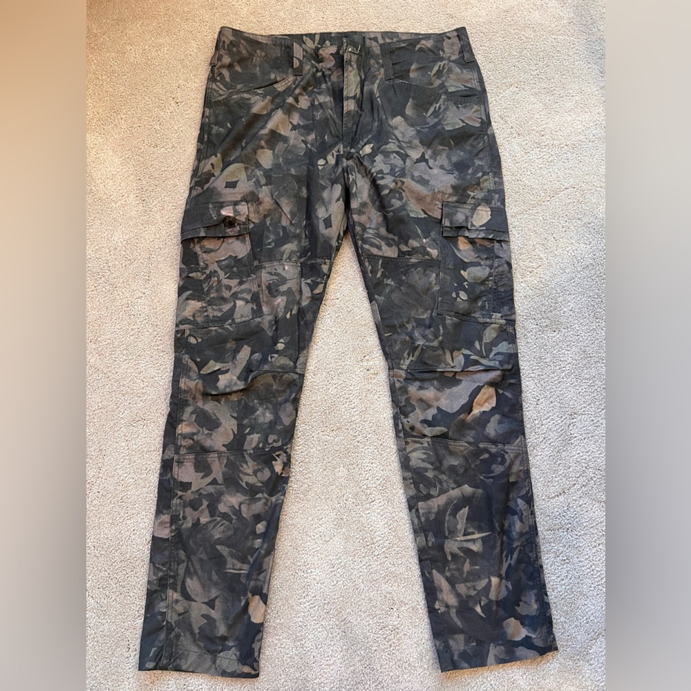 Men’s cargo pant, size 38